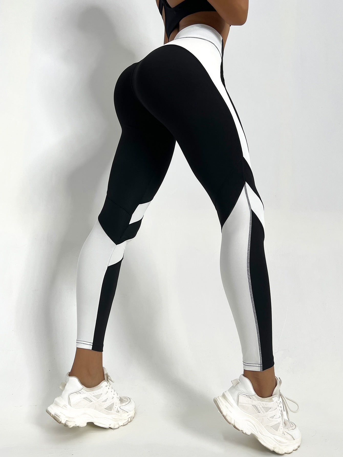 Calça Legging Fitness Bicolor Com Recortes Laterais