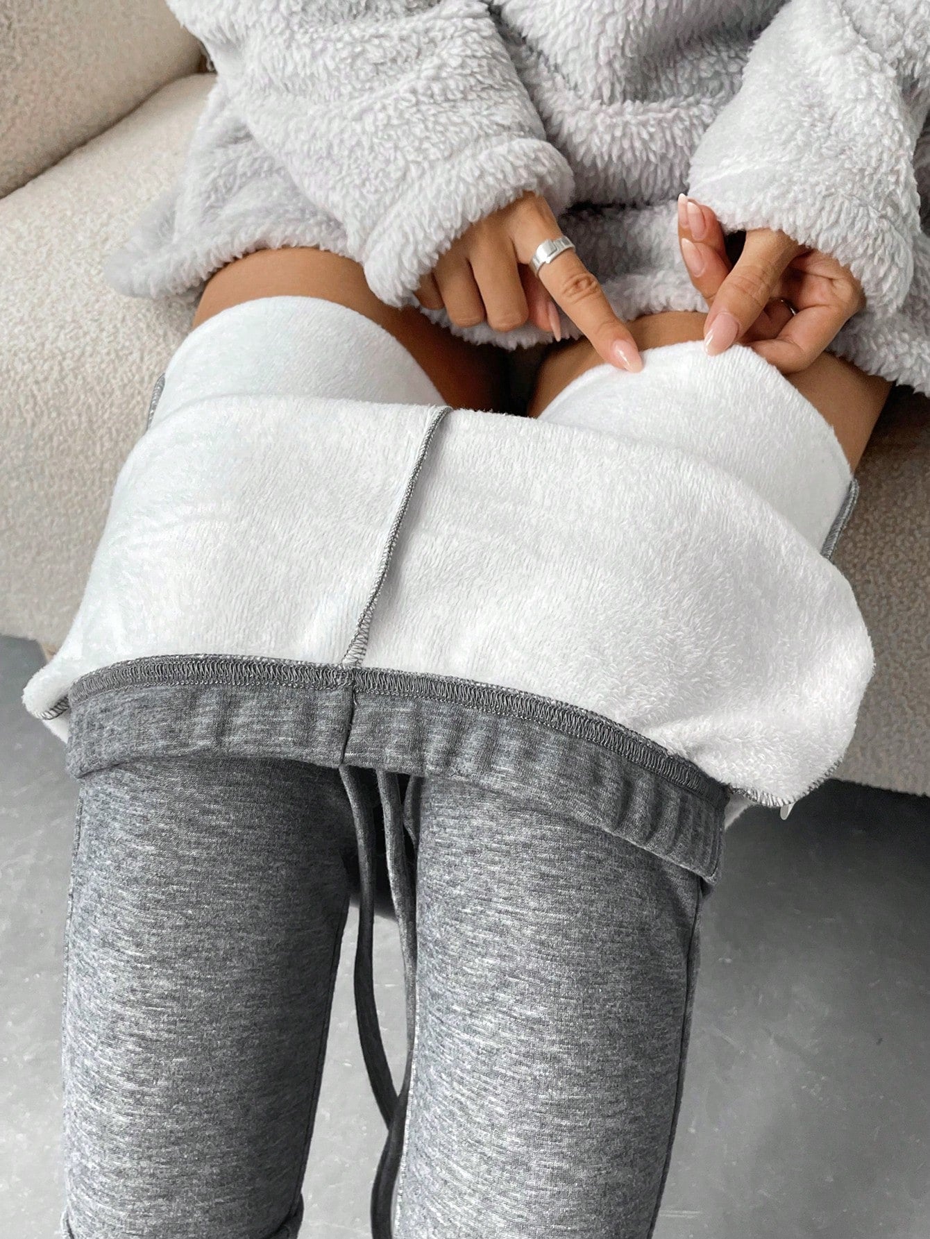 Calça Legging Térmica Básica Com Cintura Ajustável