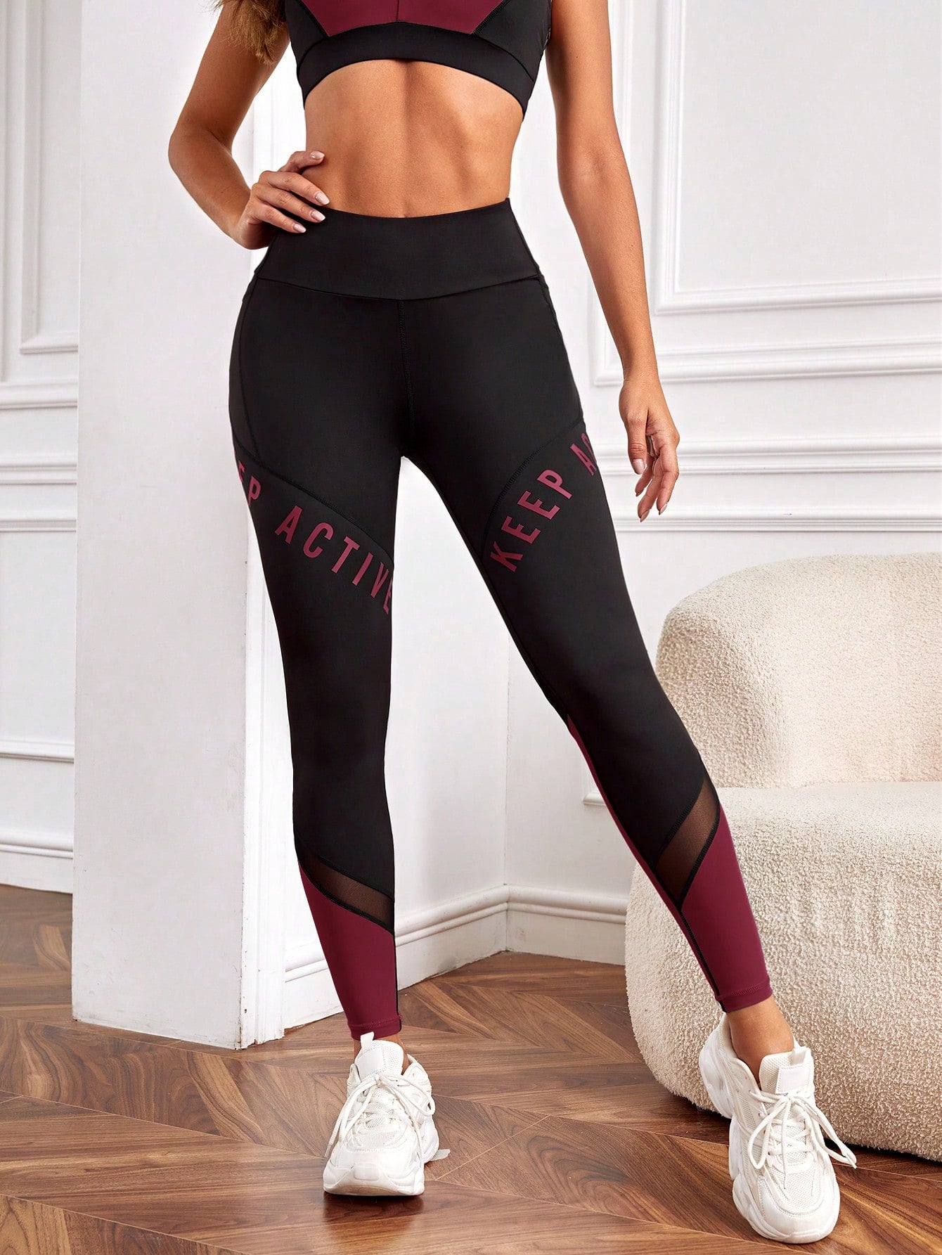 Calça Legging Fitness Com Bolso Lateral e Recorte Contrastante
