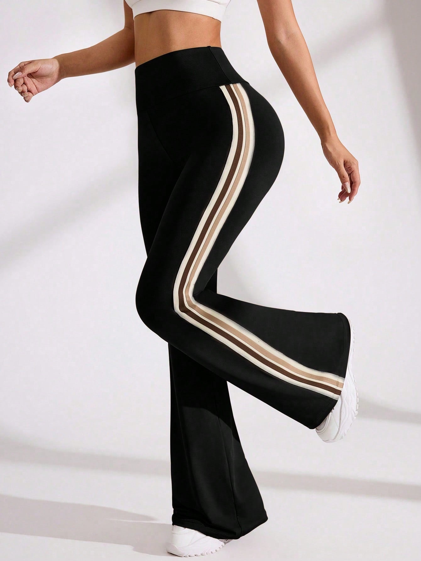 Calça Legging Fashion Flare Com Listras Laterais Duplas