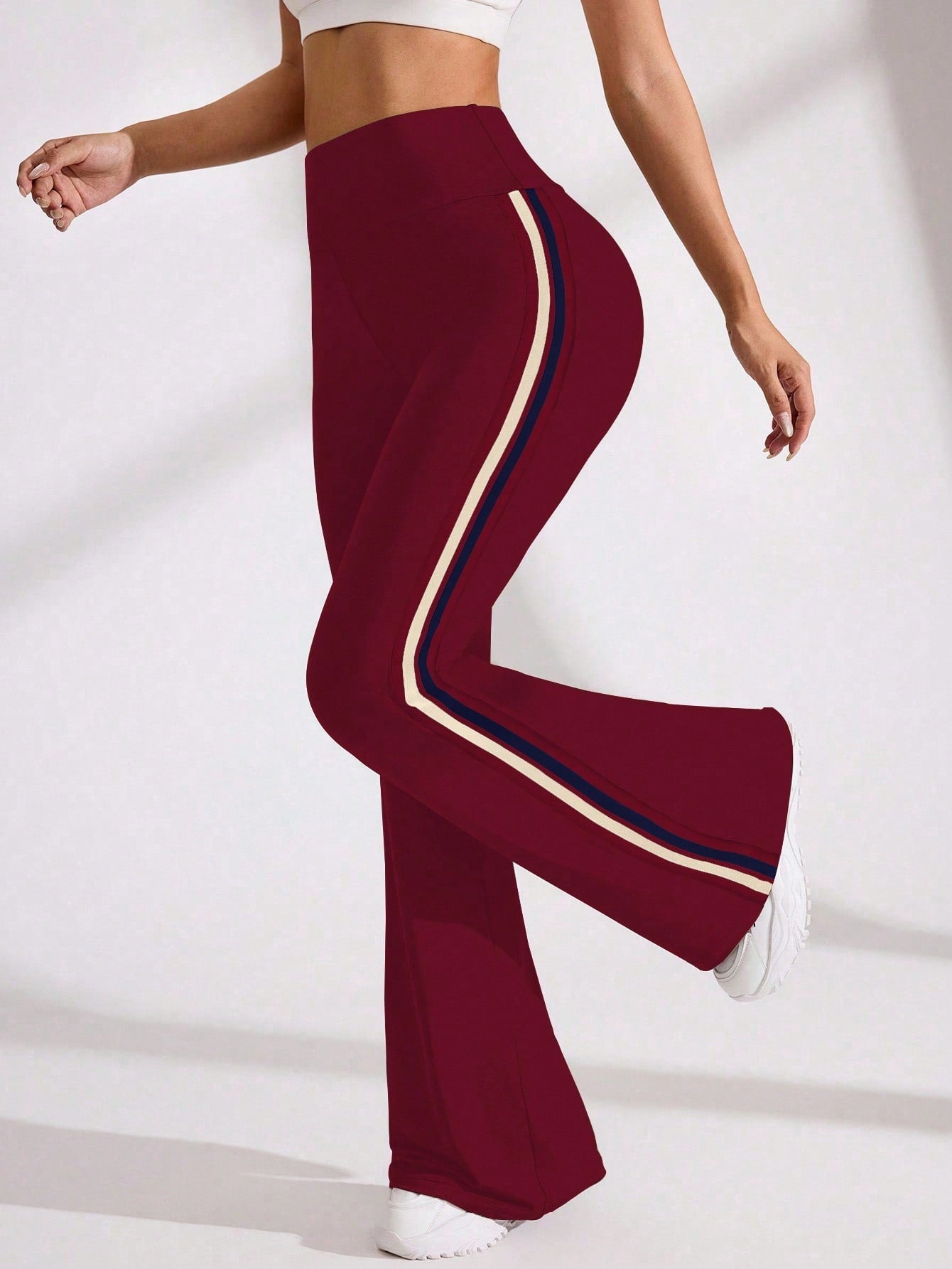 Calça Legging Fashion Flare Com Listras Laterais Duplas