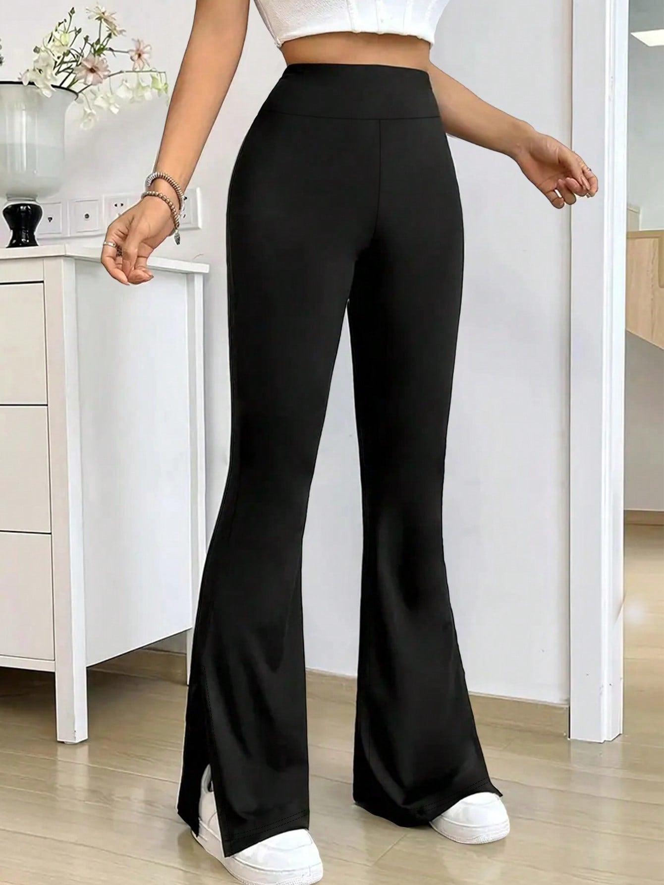 Calça Legging Flare Fitness Cintura Alta com Fenda Frontal