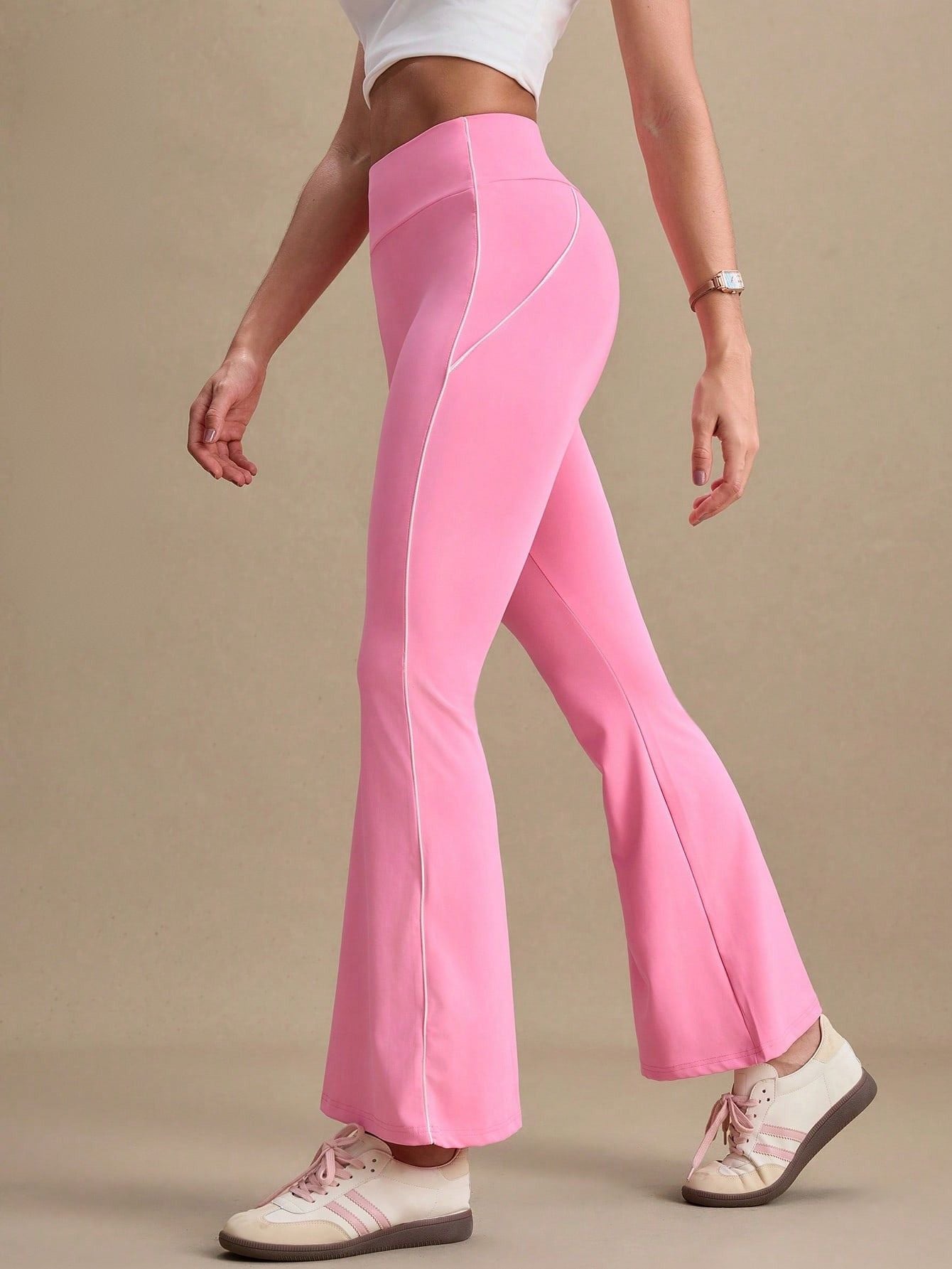 Calça Legging Flare Cintura Alta com Recorte Modelador