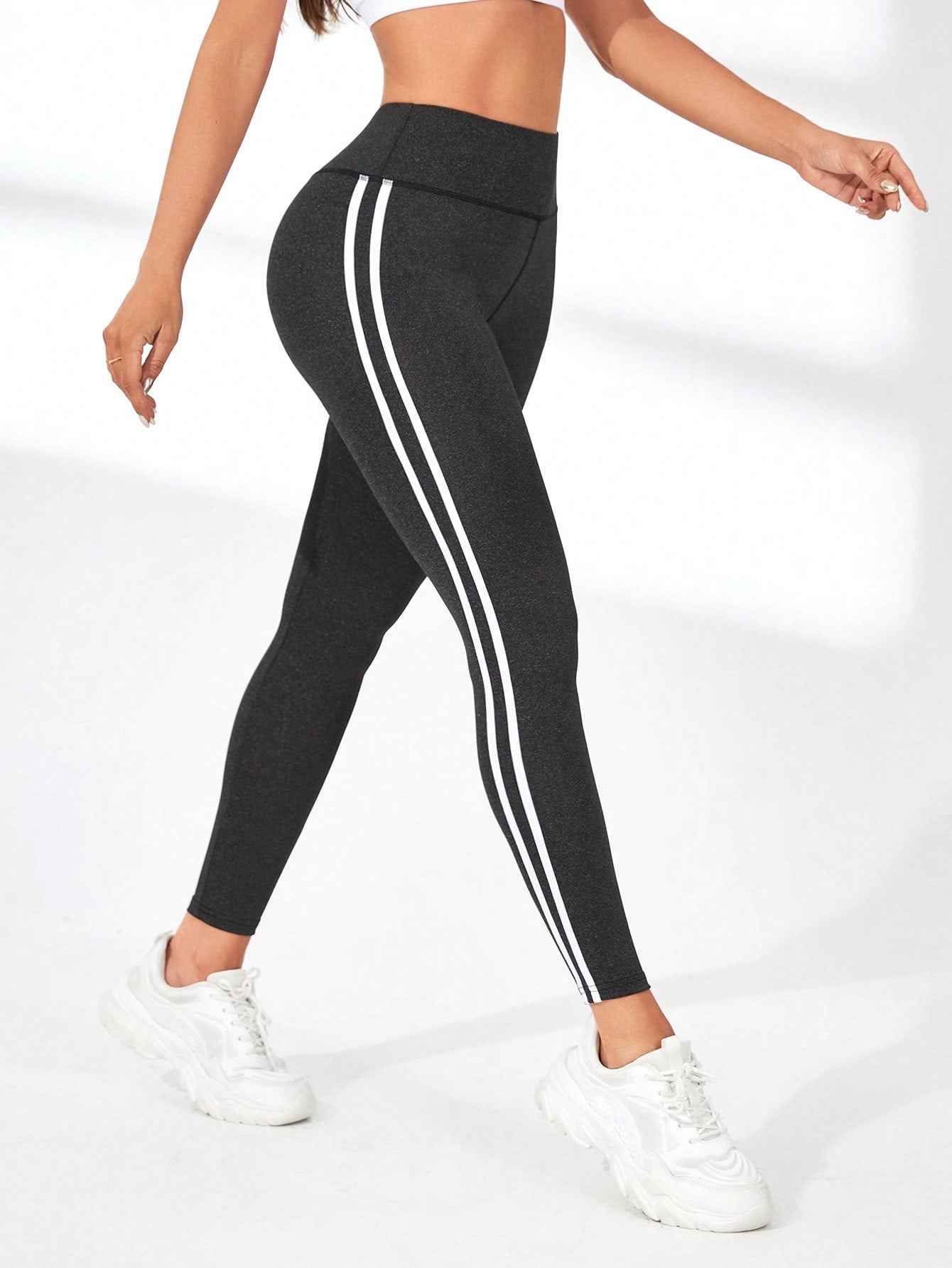 Calça Legging Cintura Alta Detalhe Lateral Duplo