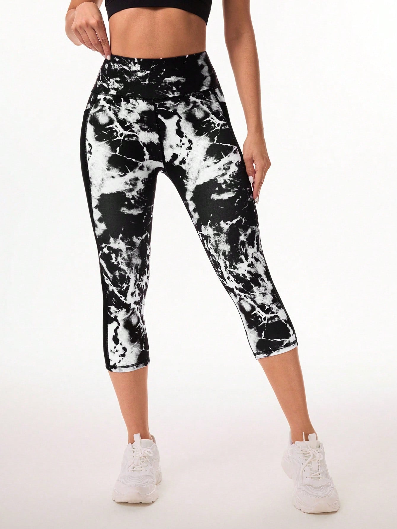 Calça Legging Corsário Estampada Com Bolsos Laterais