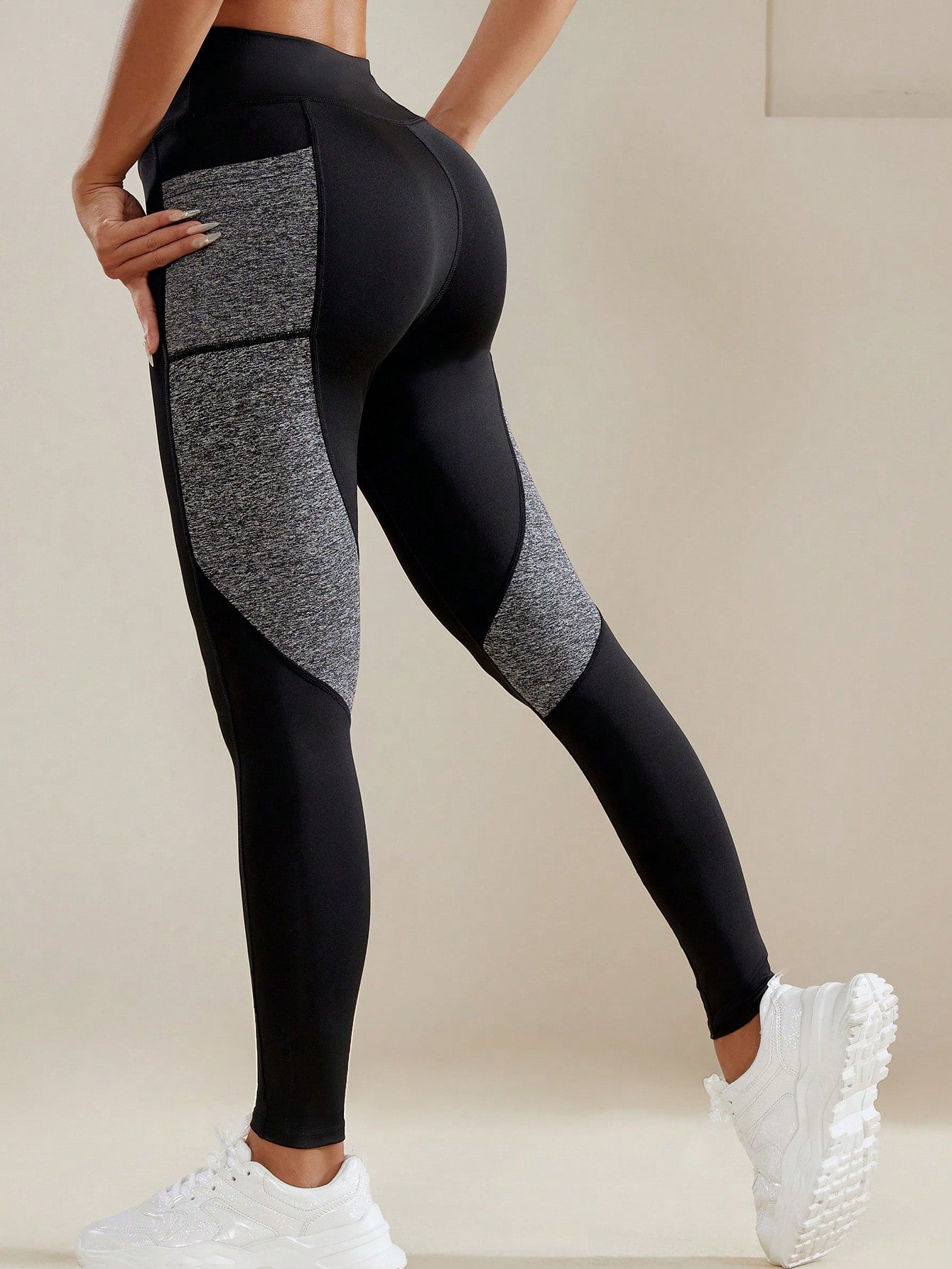 Calça Legging Bicolor Cintura Alta Com Bolsos Laterais