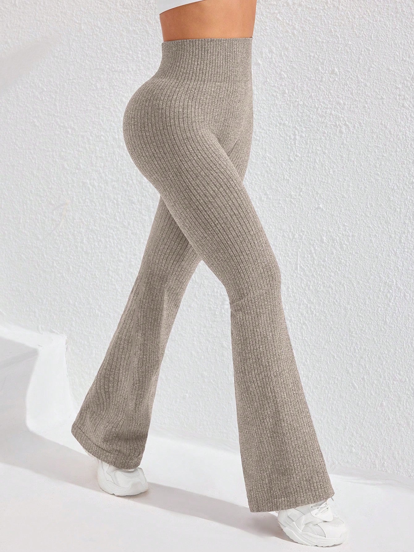 Calça Legging Flare Feminina Canelada Cintura Alta Sem Costura