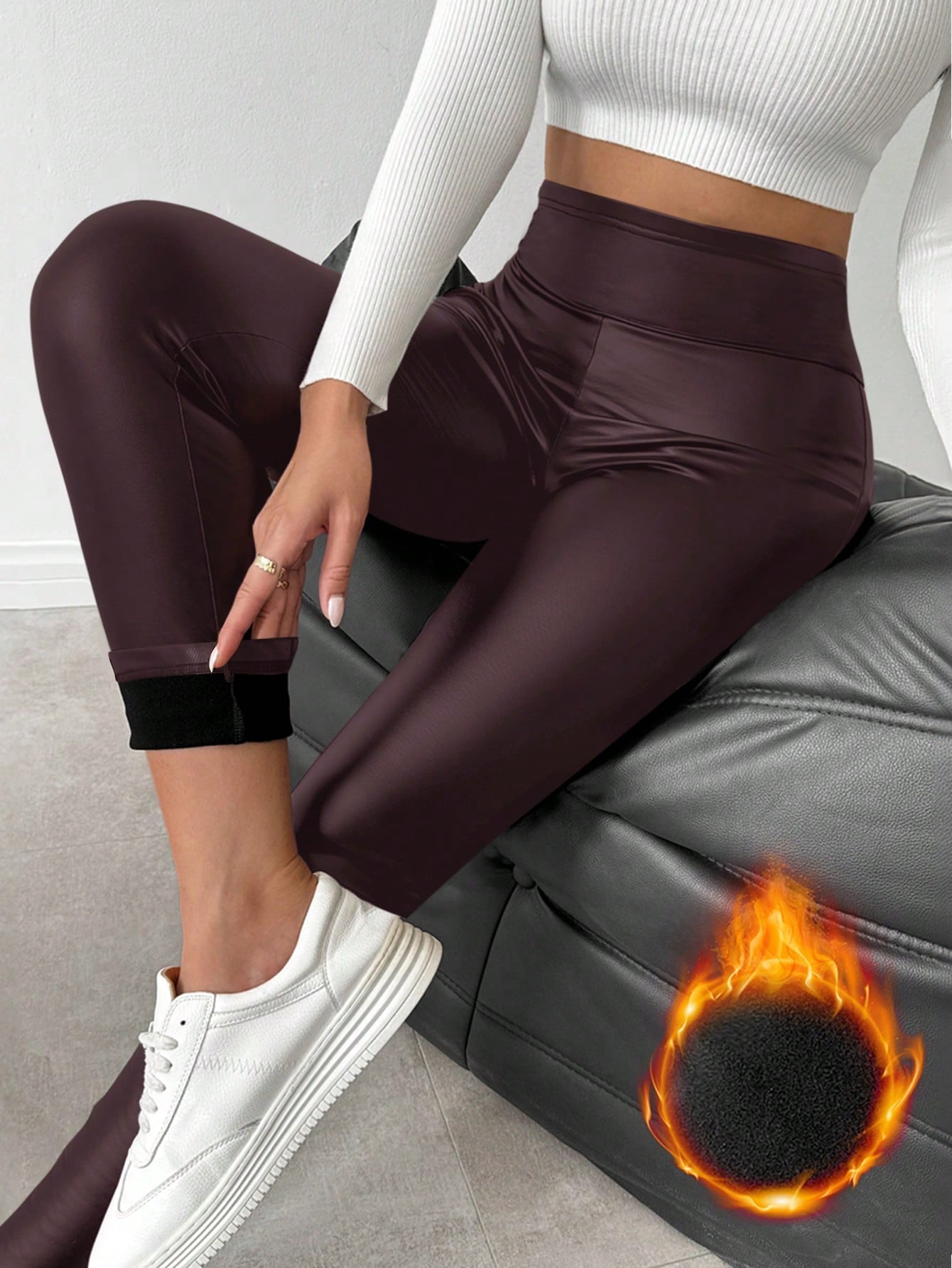 Calça Legging Térmica Estilo Couro Fake Forrada Inverno