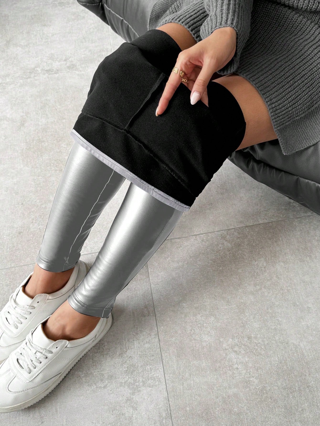 Calça Legging Térmica Estilo Couro Fake Forrada Inverno