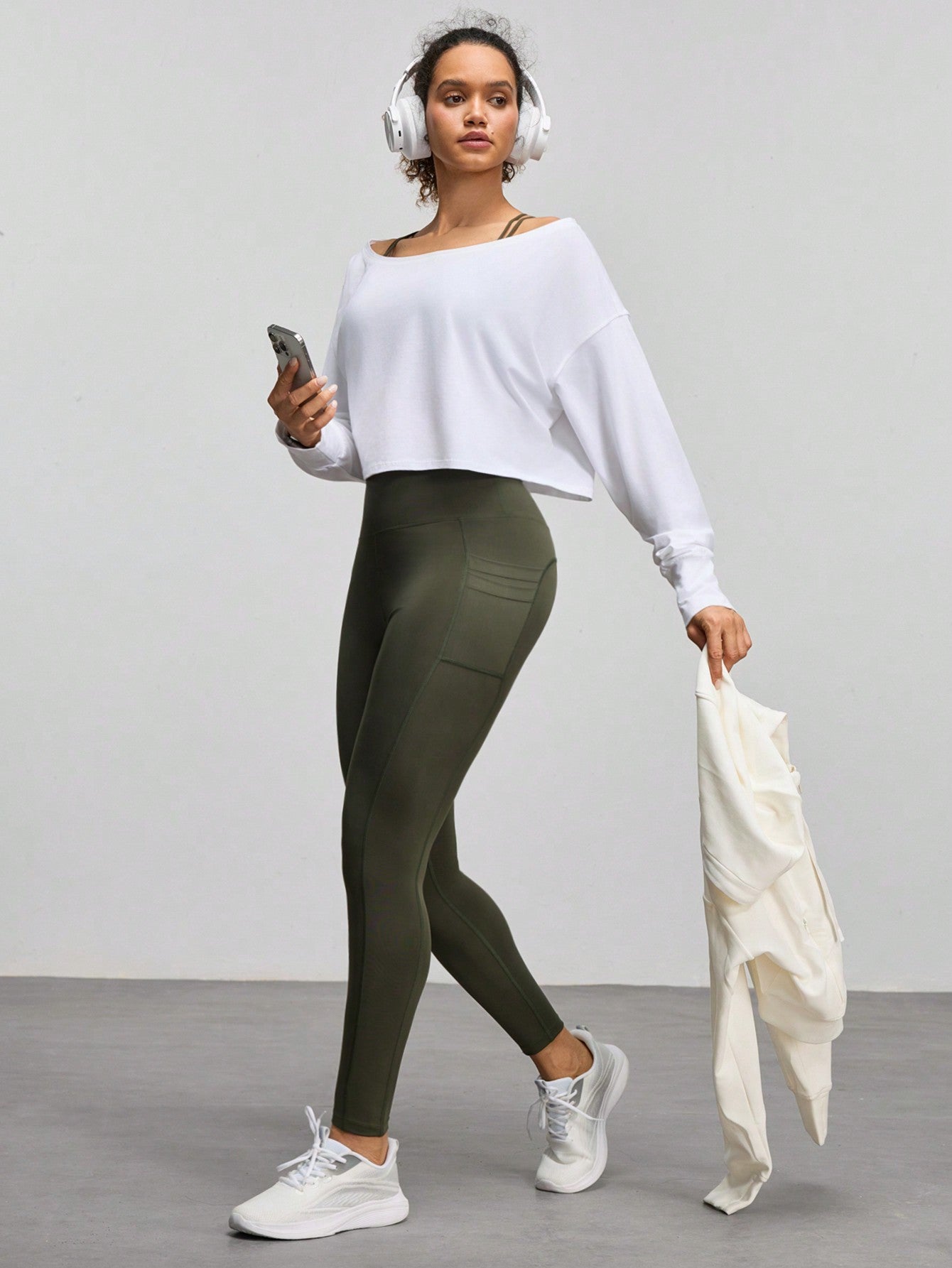 Calça Legging Fitness com Bolsos Laterais e Cintura Alta