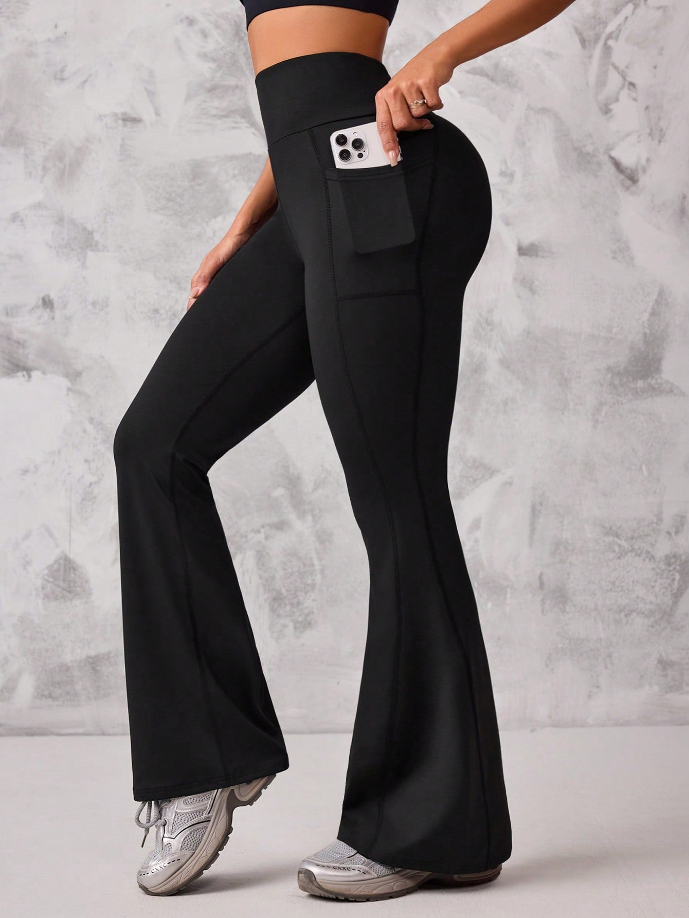 Calça Legging Flare Modeladora Com Bolso e Cintura V