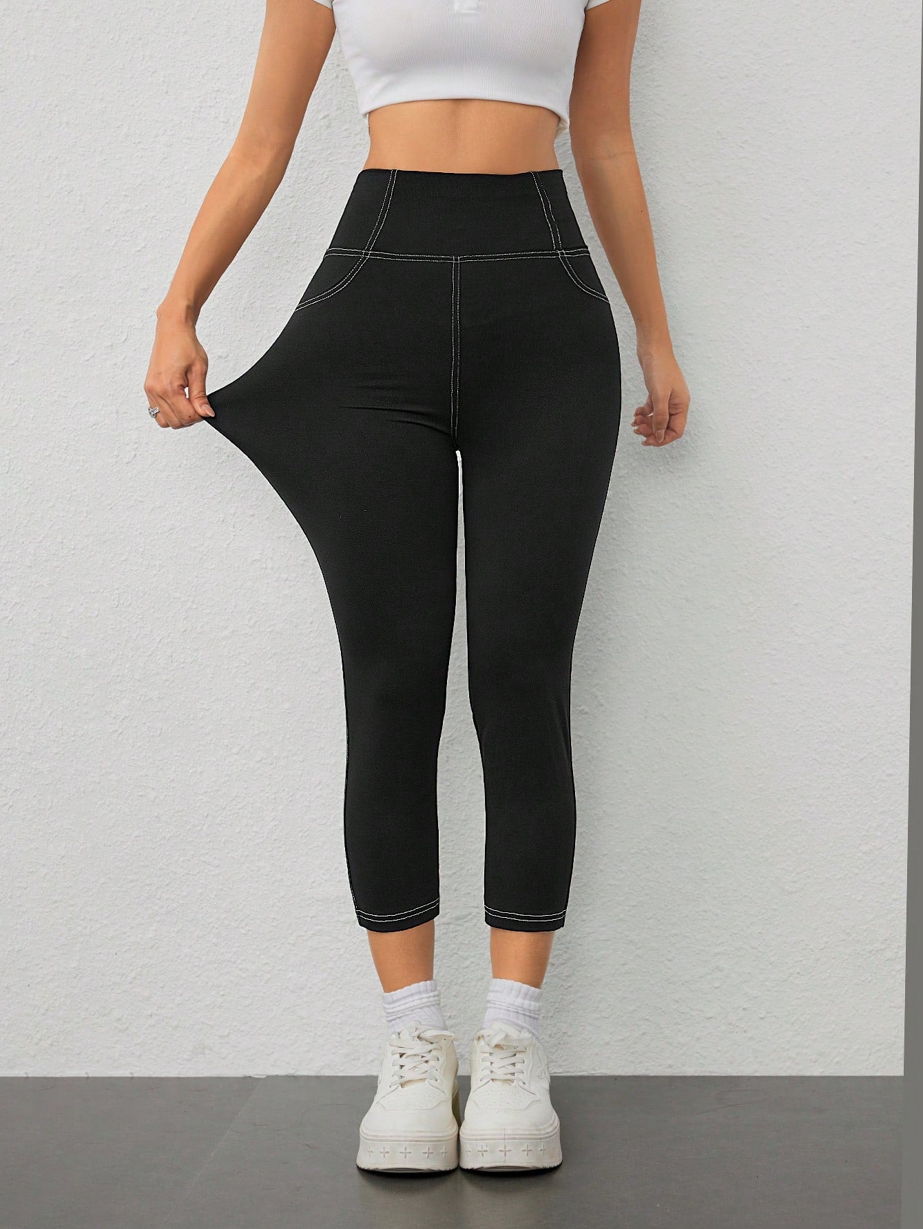 Calça Legging Cintura Alta Corsário Com Bolsos