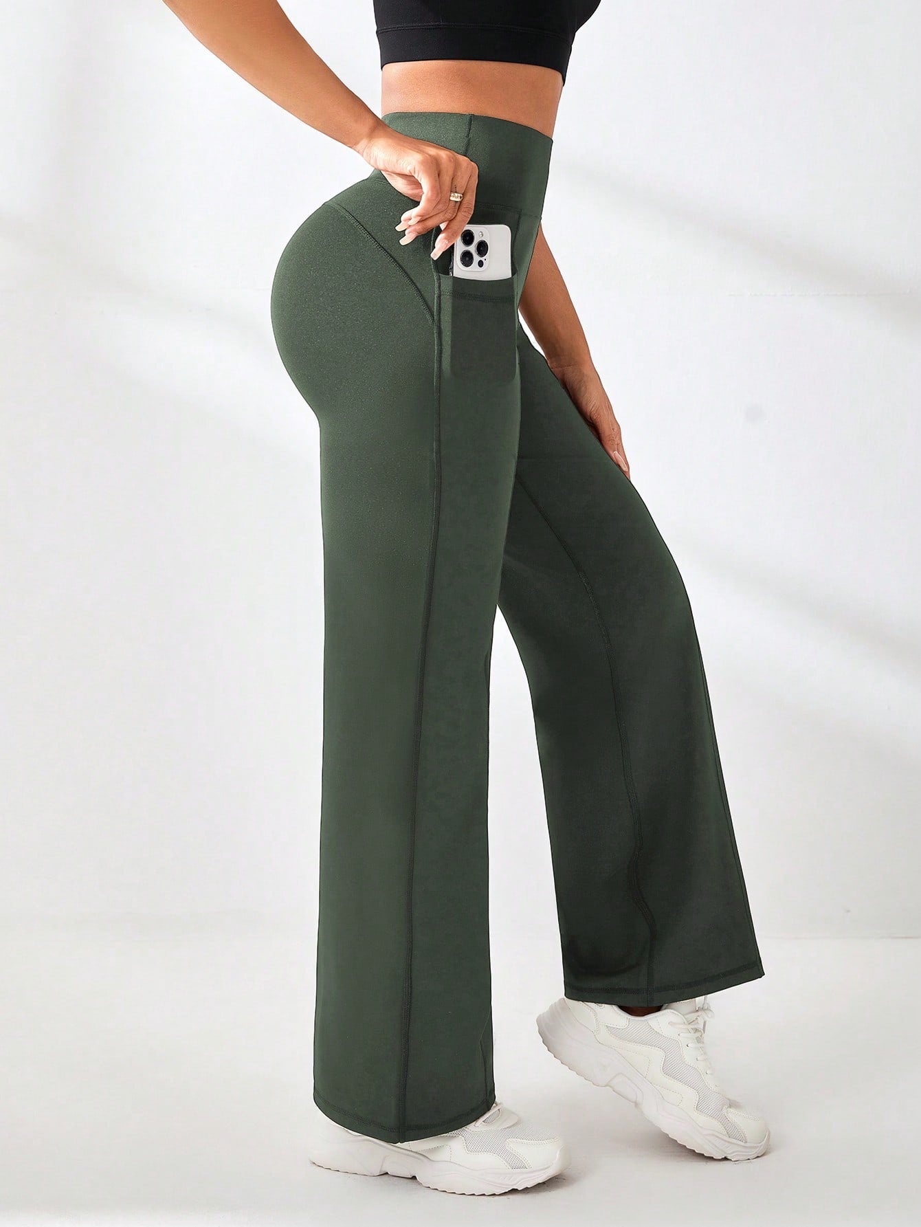 Calça Legging Wide Fitness Cintura Alta Com Recorte Y e Bolsos