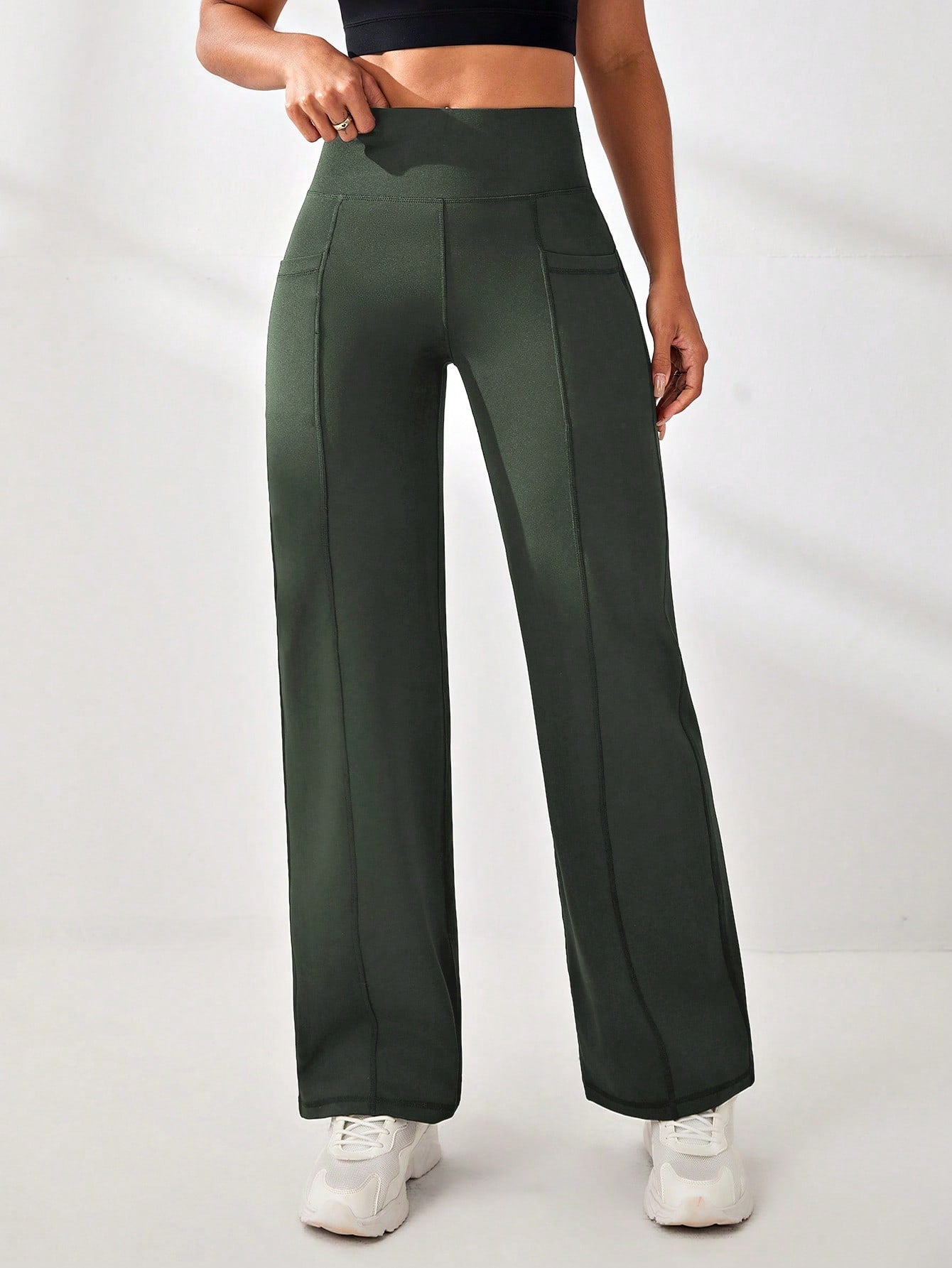 Calça Legging Wide Fitness Cintura Alta Com Recorte Y e Bolsos