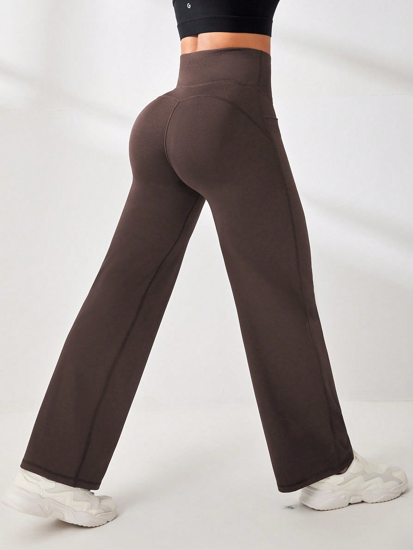 Calça Legging Wide Fitness Cintura Alta Com Recorte Y e Bolsos