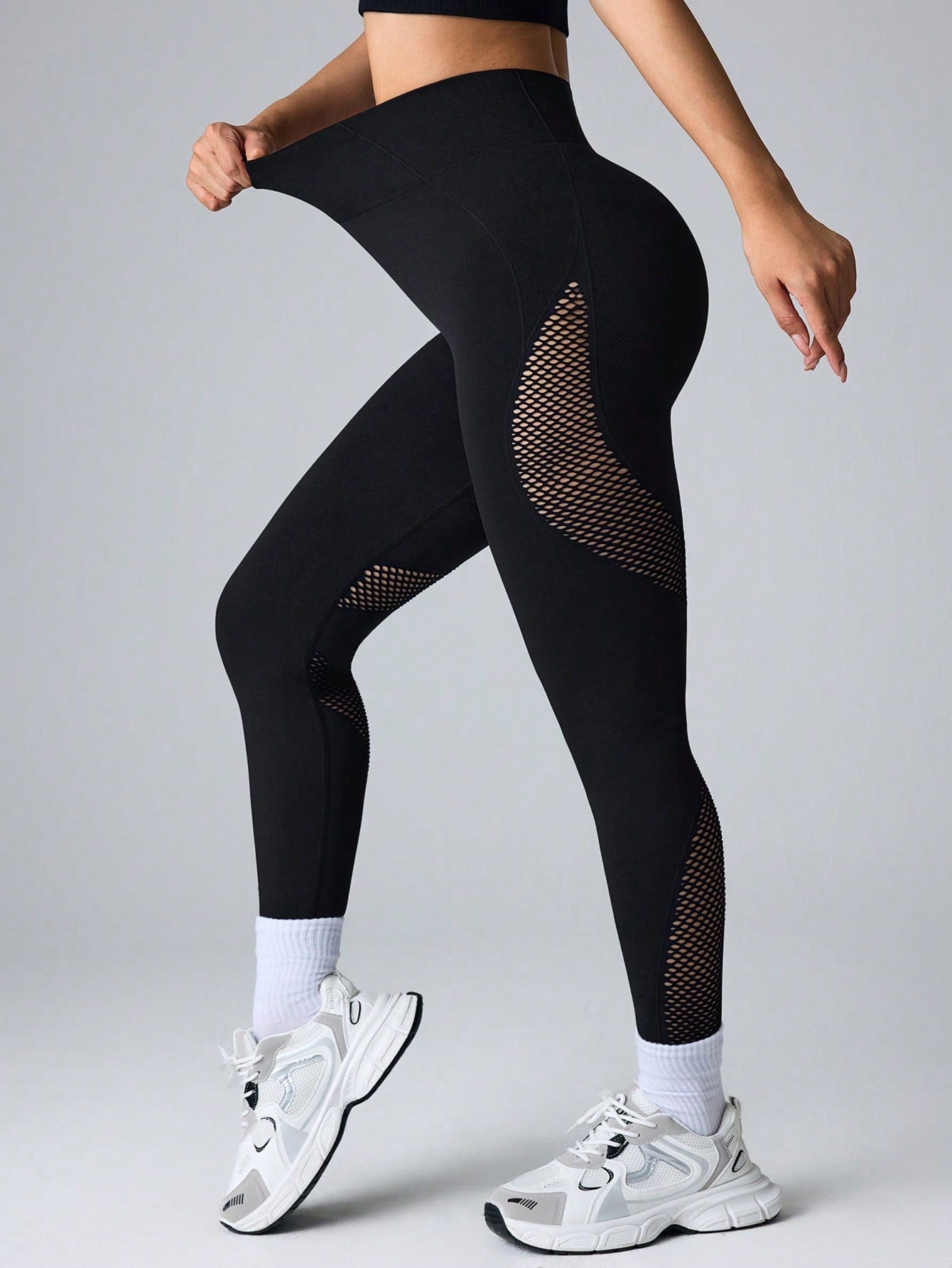 Calça Legging Fitness Com Recortes Telados Laterais