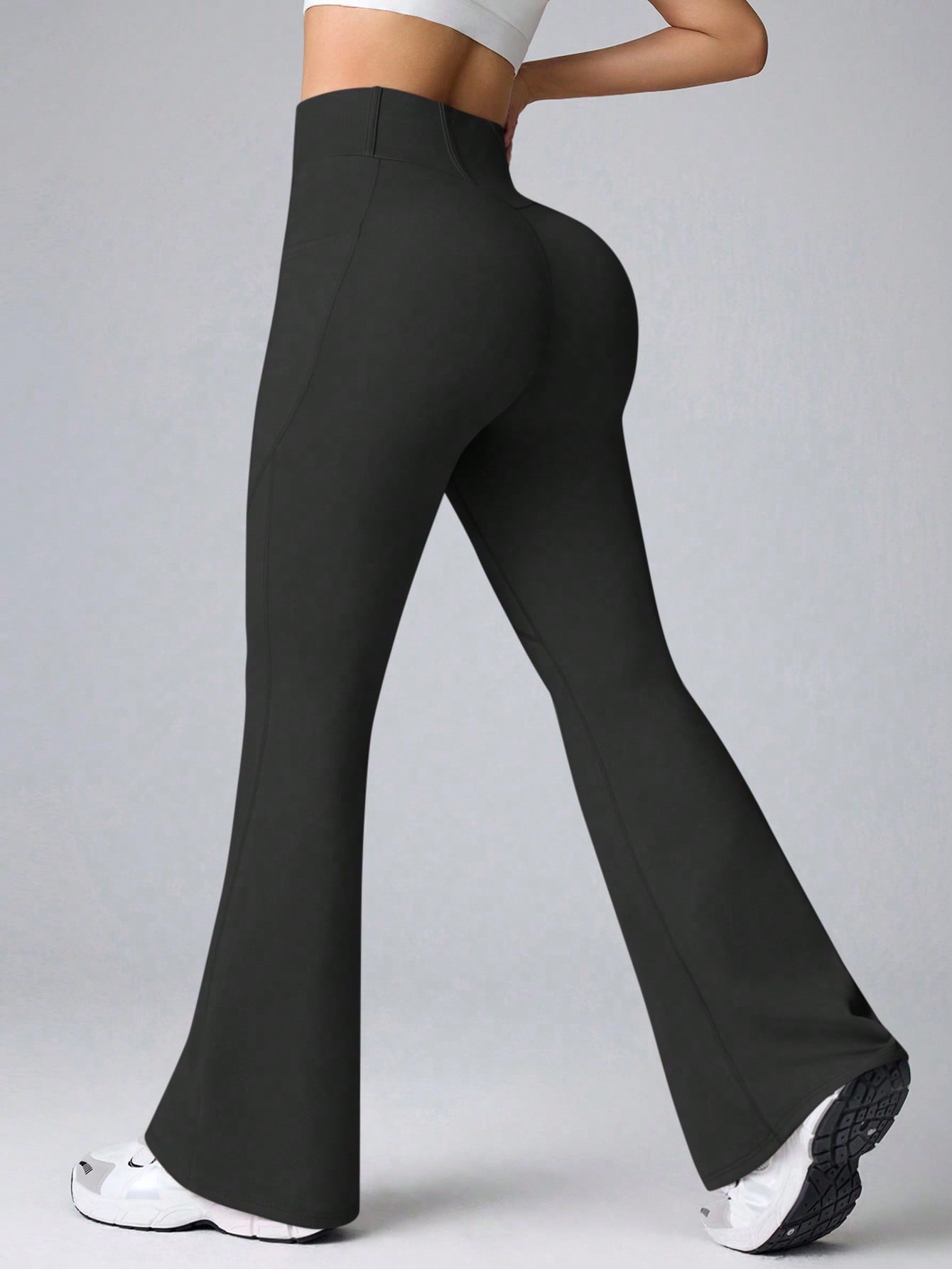Calça Legging Flare Fitness Cintura Alta Com Bolsos Laterais