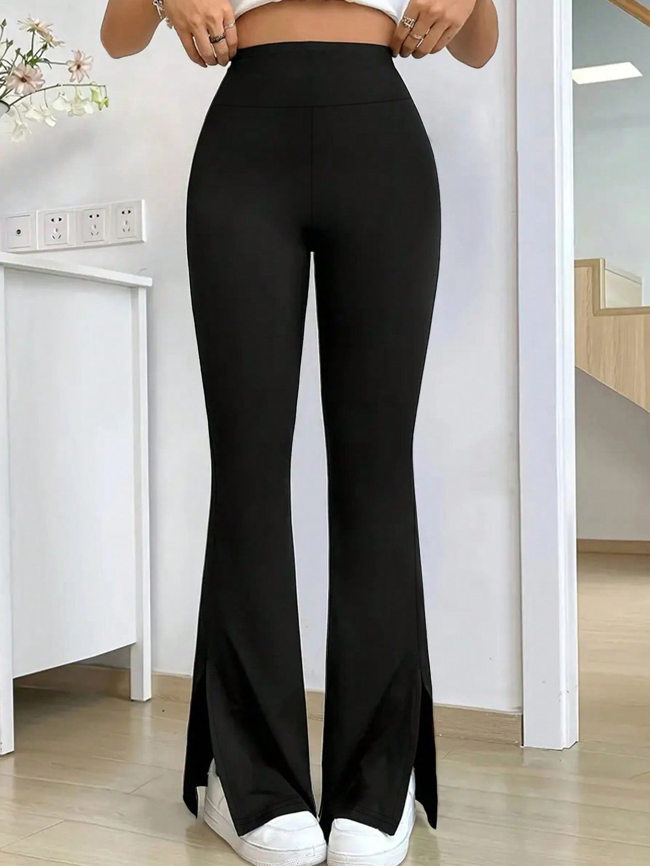 Calça Legging Flare Fitness Cintura Alta com Fenda Frontal