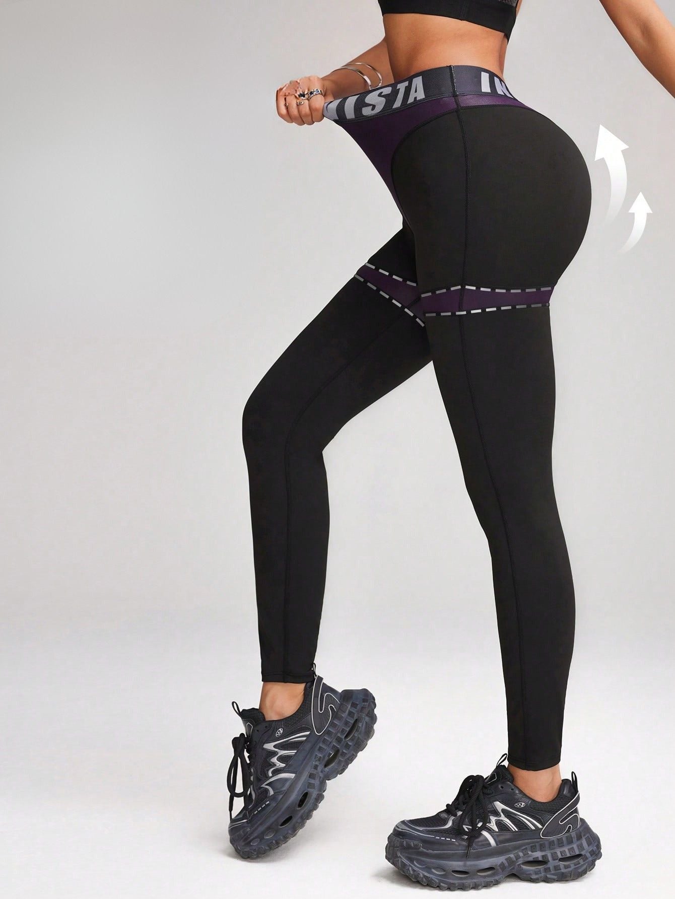 Calça Legging Fitness Cintura Alta com Recortes em Couro