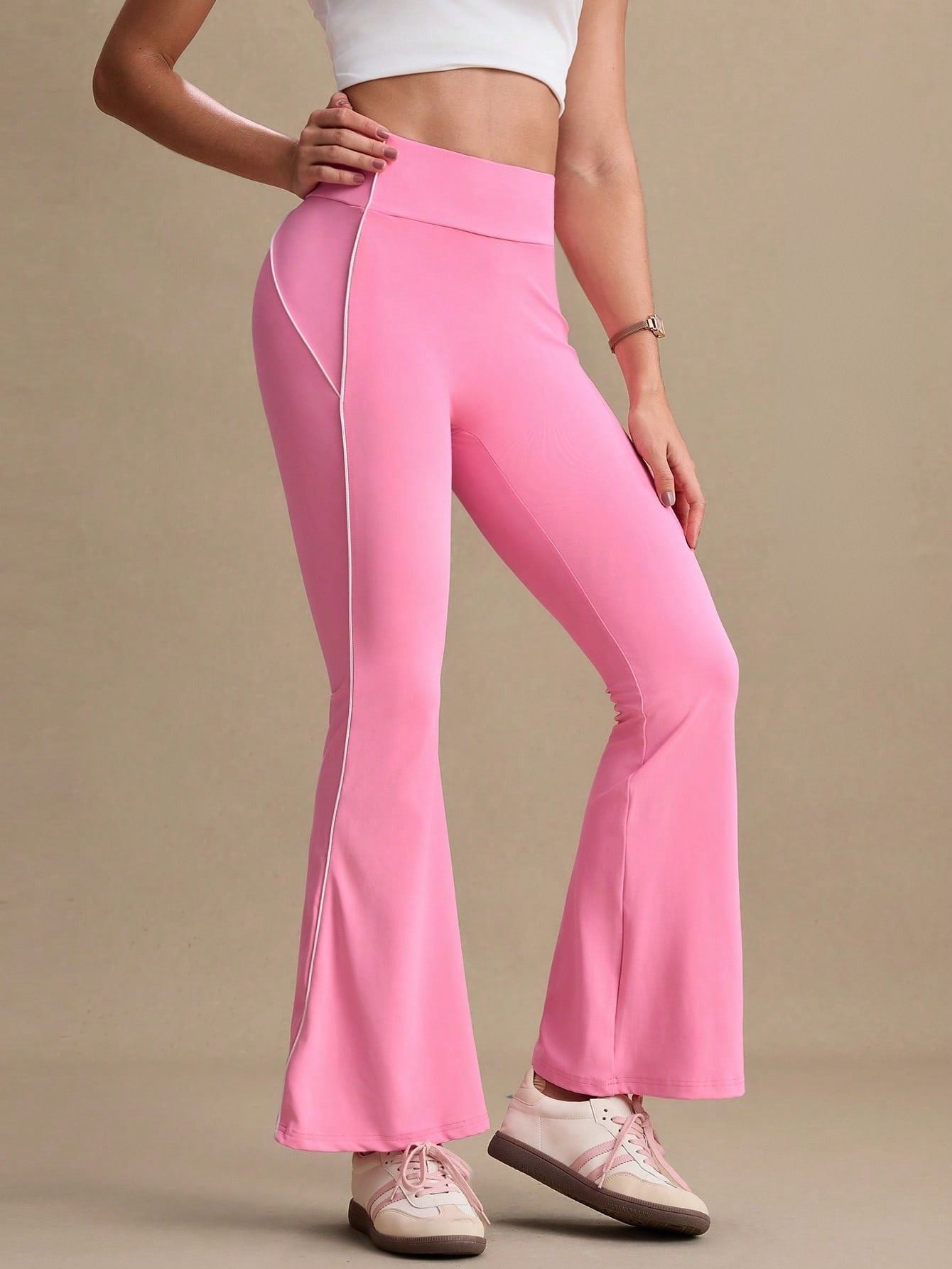 Calça Legging Flare Cintura Alta com Recorte Modelador
